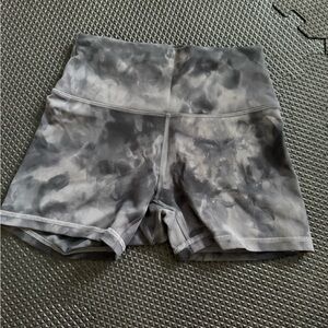 Lululemon Wundertrain shorts